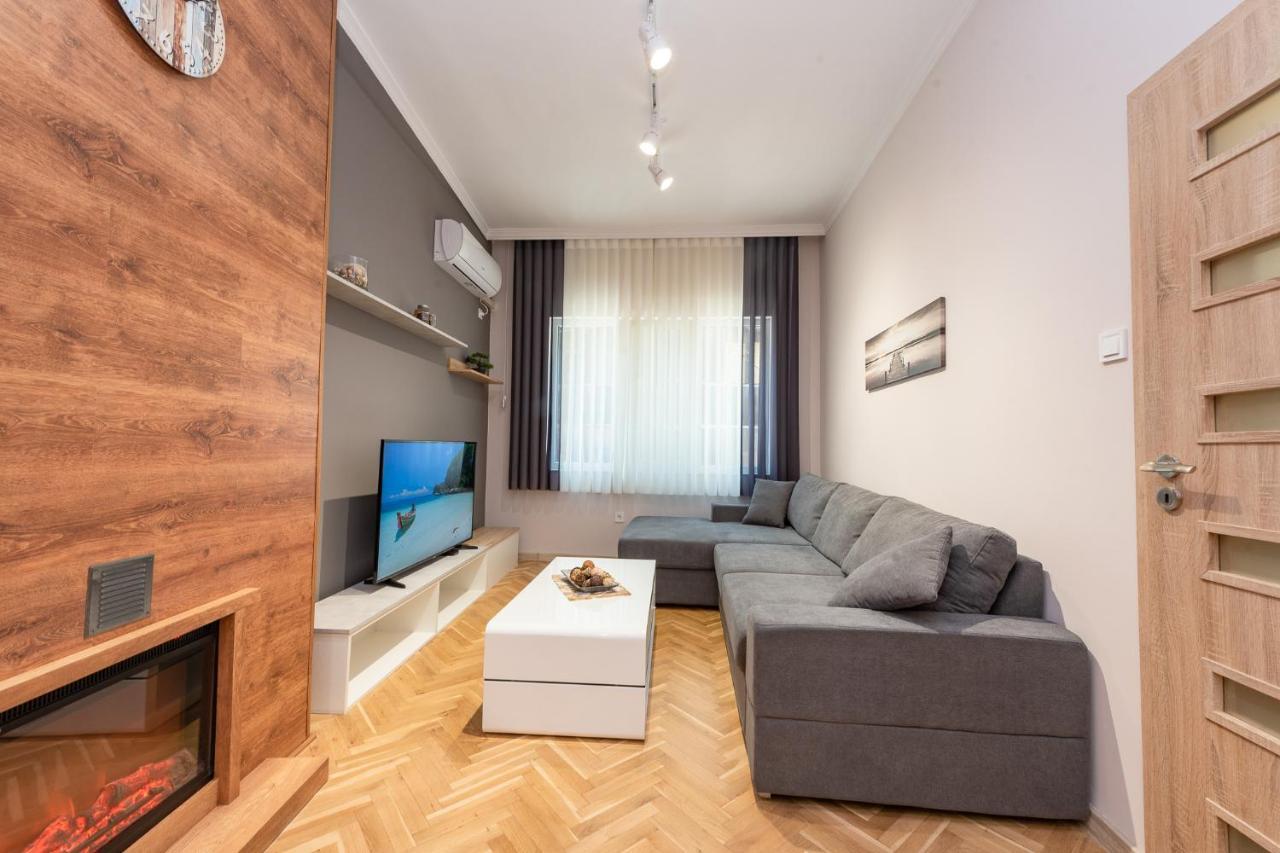 Downtown Apartment Burgas City Exteriér fotografie